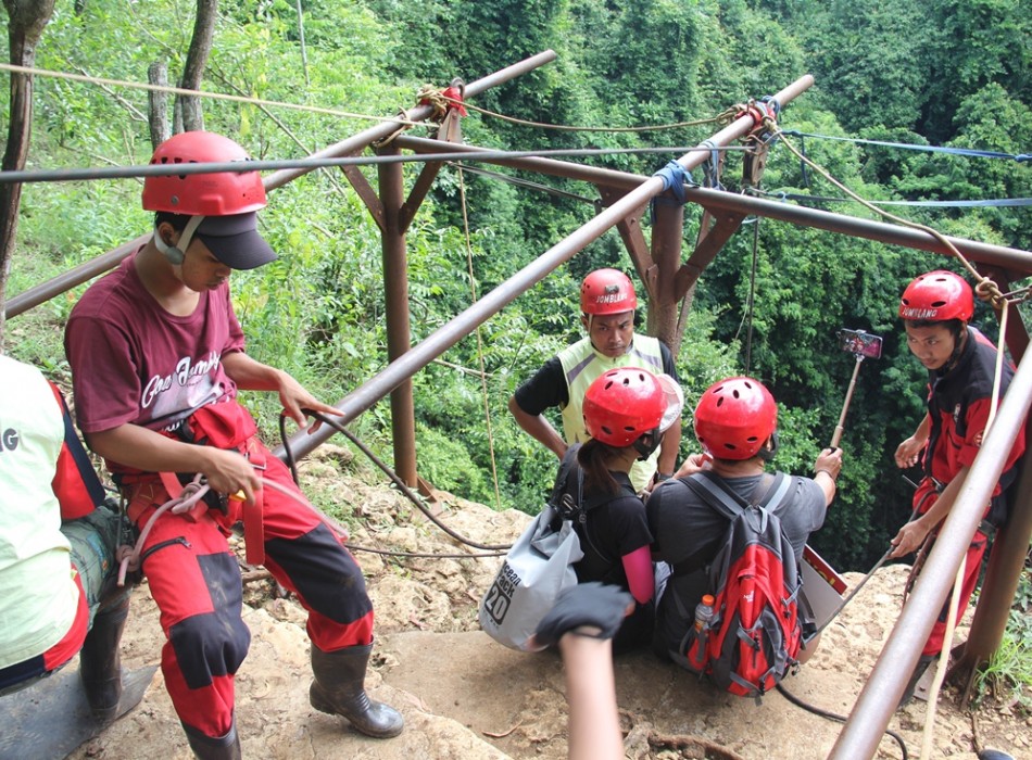 Jomblang Cave Tour from Yogyakarta