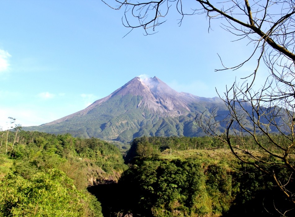 Jomblang Cave Adventure & Merapi Jeep Lava Tour