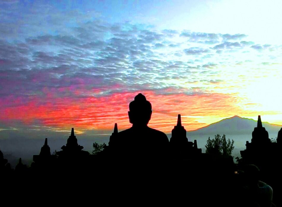 Borobudur Sunrise & Merapi Lava Tours