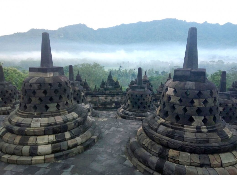 Borobudur Sunrise & Merapi Lava Tours