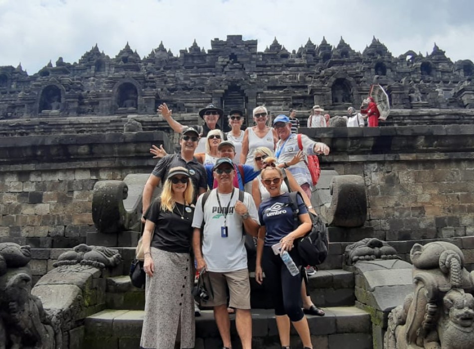 Vasco Da Gama to Borobudur tour from Semarang Port