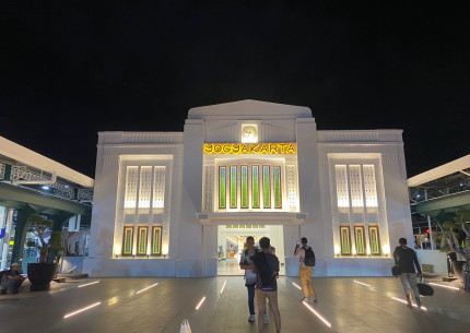 Pick up service at Yogyakarta Train Station to Transfer to Borobudur area